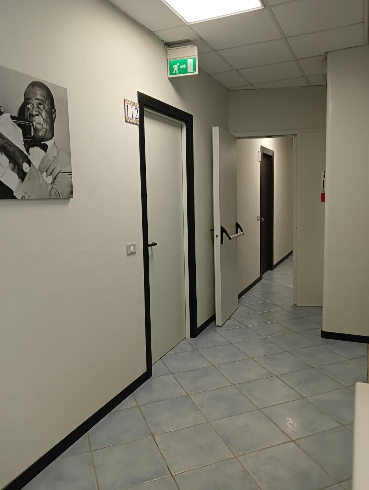 Astoria Hotel Pesaro Luaran gambar