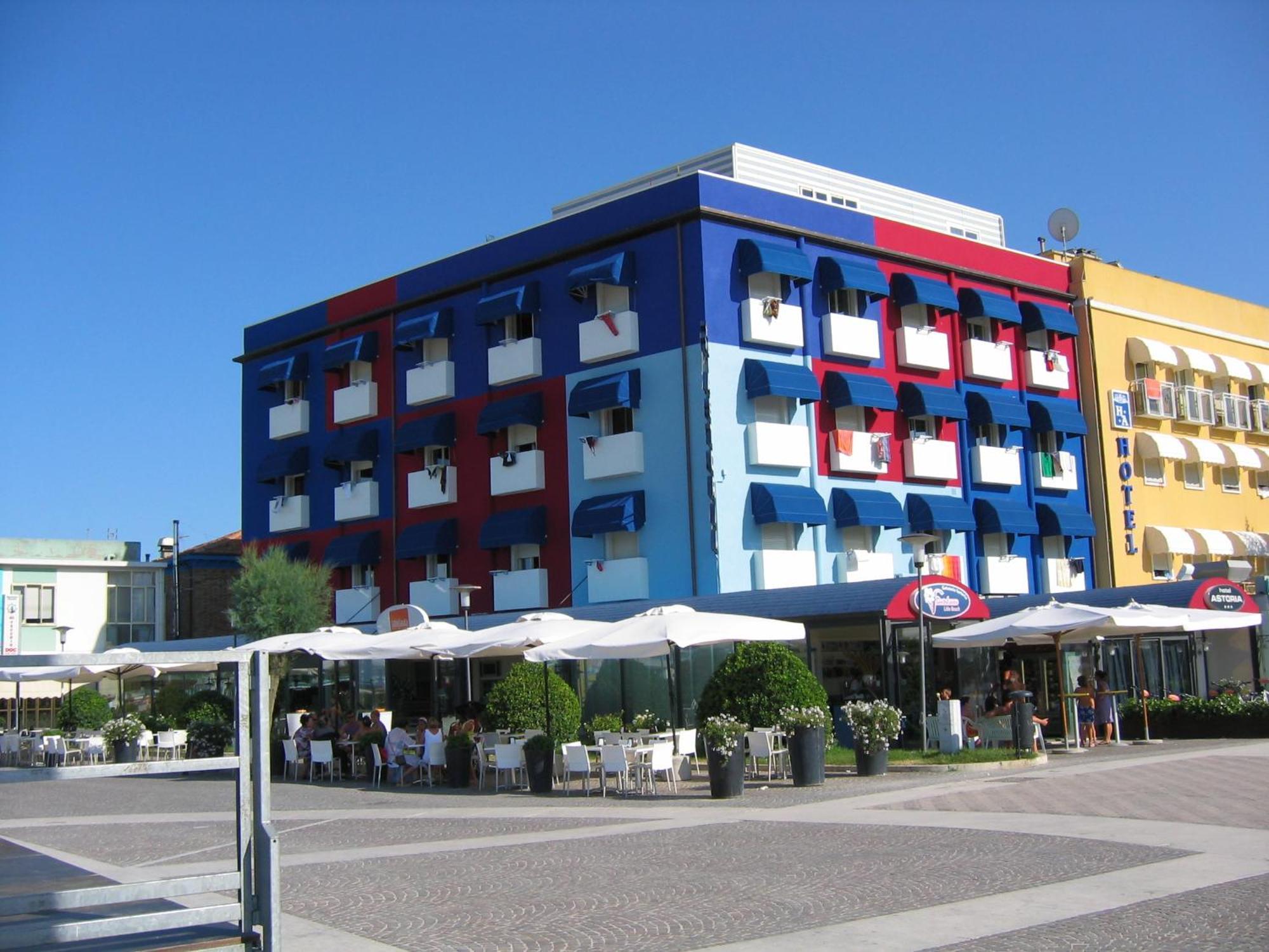 Astoria Hotel Pesaro Luaran gambar