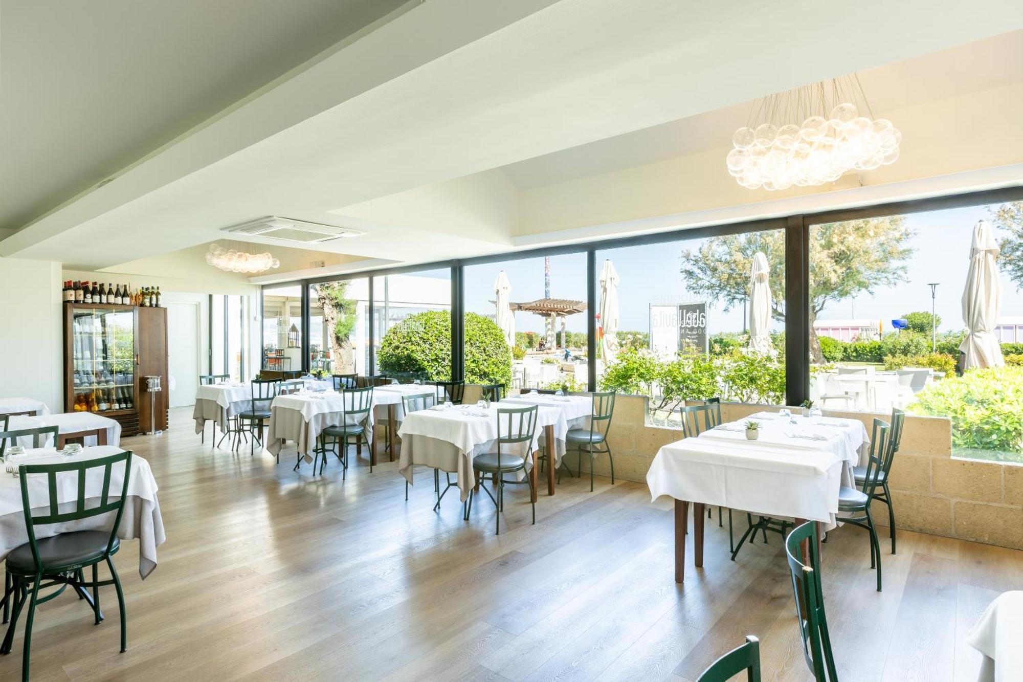 Astoria Hotel Pesaro Luaran gambar