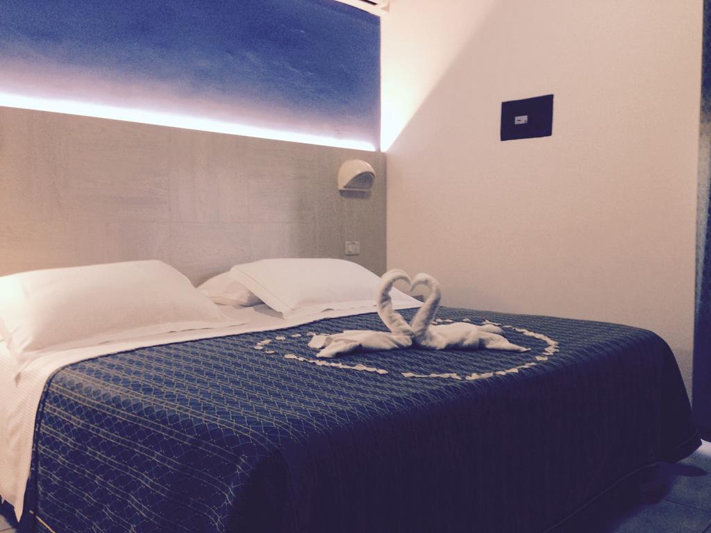Astoria Hotel Pesaro Luaran gambar